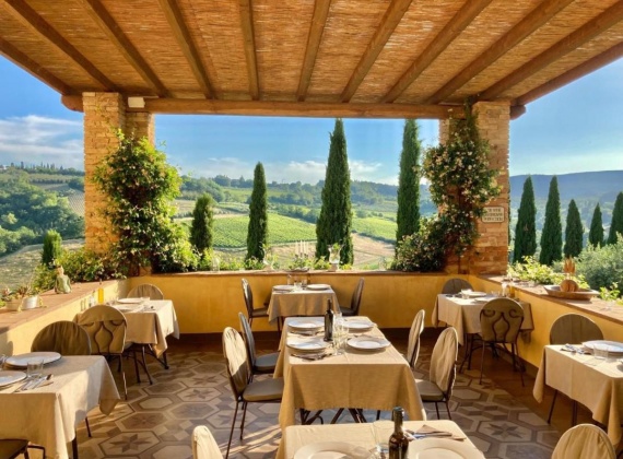 Your Tuscan villa