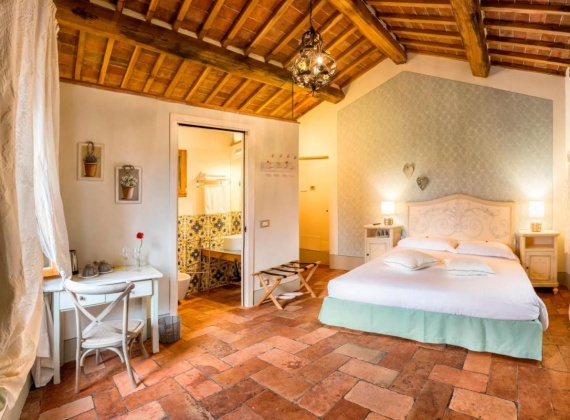 Your Tuscan villa