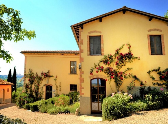 Your Tuscan villa